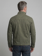 Casaco field jacket vintage verde olive com bolsos funcionais e silhueta relaxada