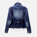 Jaqueta jeans cropped moto feminina com zíper assimétrico e cinto