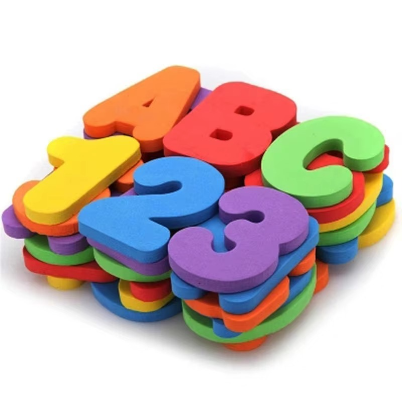 Letras e números de banho coloridos em EVA, educativo e divertido para crianças