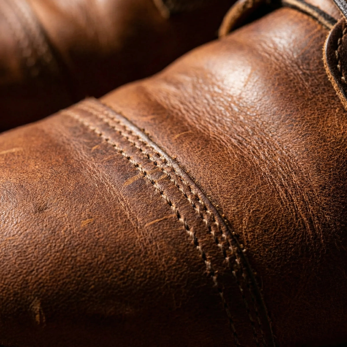 Botas cano curto masculinas marrons com cadarço bico arredondado e salto baixo empilhado