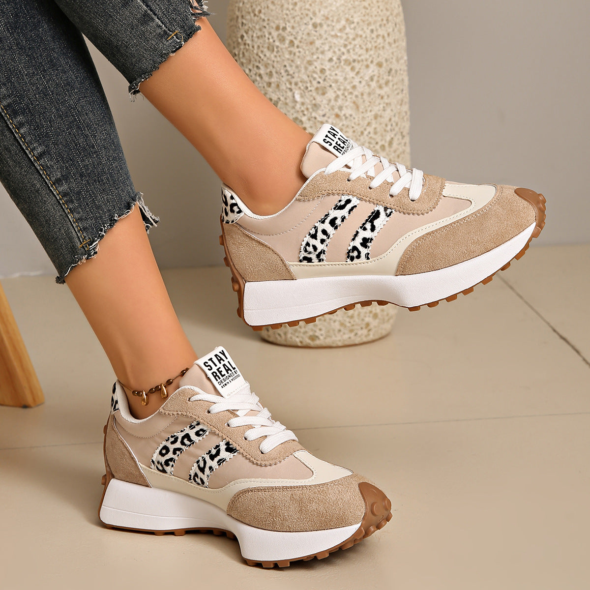 Women orthopedic trainers lightweight lace up cushioned sole flexible upper