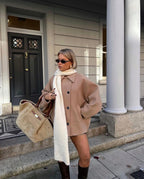 Casaco oversize de lã feminino para inverno corte moderno e confortável