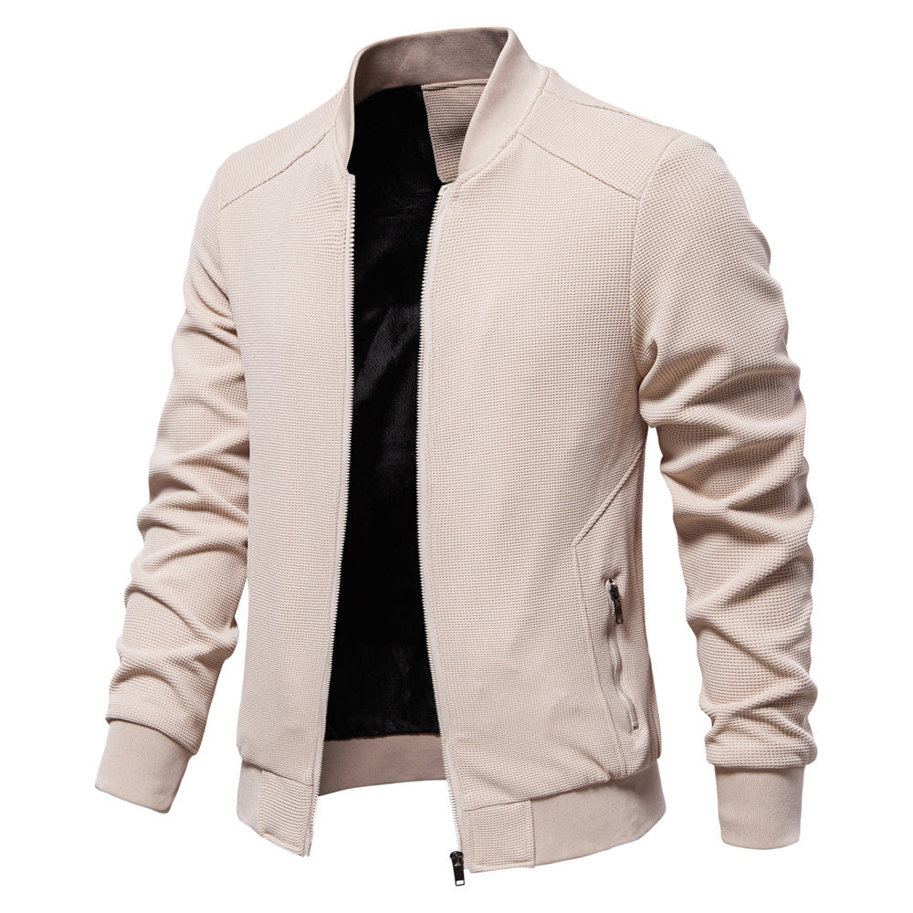 Bomber jacket masculino com fecho de correr e detalhes acolchoados nos ombros