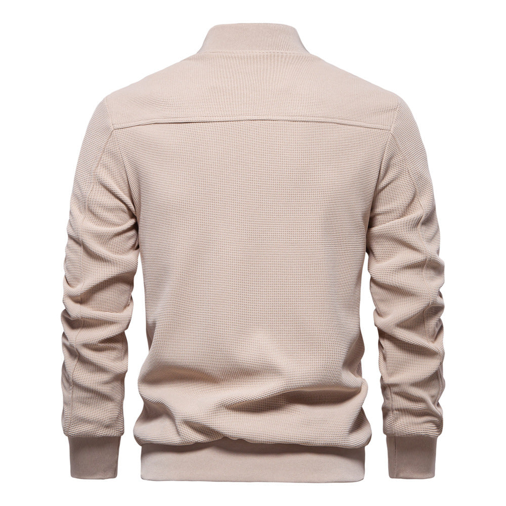 Bomber jacket masculino com fecho de correr e detalhes acolchoados nos ombros