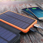 Powerbank Solar 25000mAh com 4 painéis solares e carregamento rápido USB-C