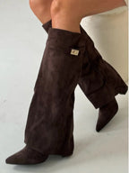 Botas Femininas Joelho Alto | Bico Fino e Salto | Camurça