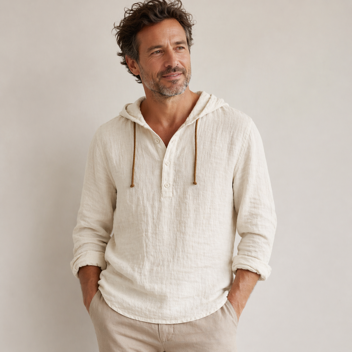 Camisa Henley homem com capuz e manga comprida fit regular casual