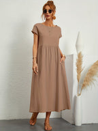 Vestido longo feminino casual com bolsos e mangas curtas