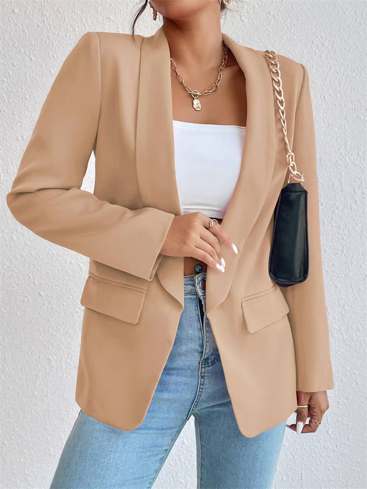 Blazer feminino estruturado elegante disponível em várias cores