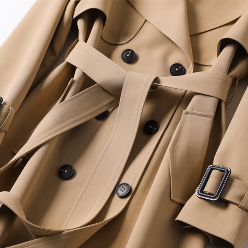 Trench coat mulher vintage comprimento midi com cintura definida e dragonas
