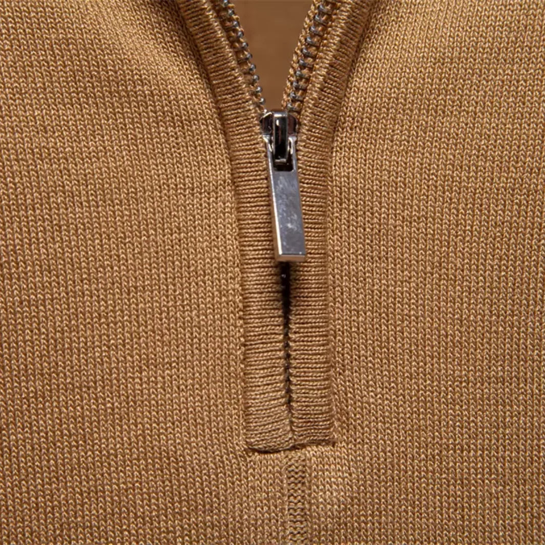 Polo homem malha com fecho zip curto e gola clássica corte regular fit