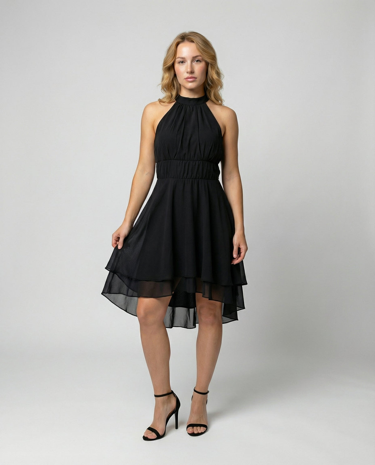 Vestido feminino com babados mini leve e elegante