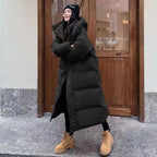 Casaco longo feminino acolchoado com capuz para o inverno
