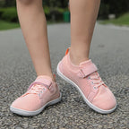 Sapatilhas barefoot infantis bico largo leves e flexíveis com fecho em velcro