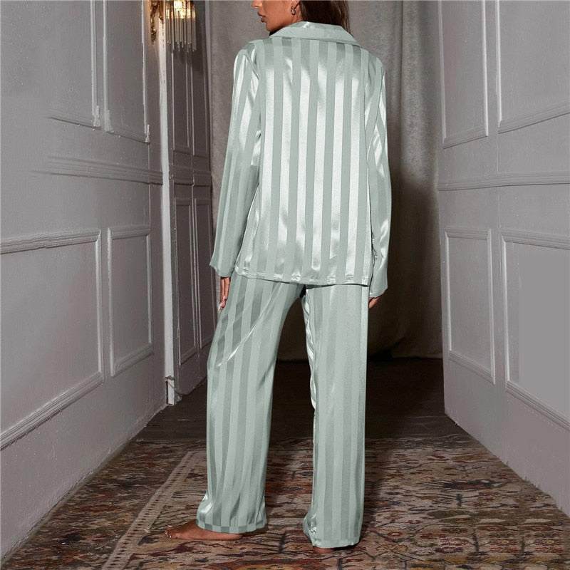 Pijama de seda feminino macio e elegante para todas as estações
