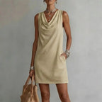Vestido mini feminino decote drapeado sem mangas silhueta A-line com bolsos laterais