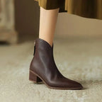 Botas femininas de tornozelo couro vegano bico fino com zíper traseiro
