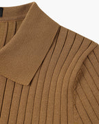 Polo masculina tricot algodão canelada com colarinho e botões manga curta