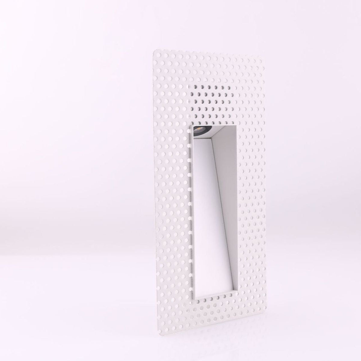 Luz de parede LED embutida com painel perfurado e sensor de movimento, 3W, para corredor e escadas