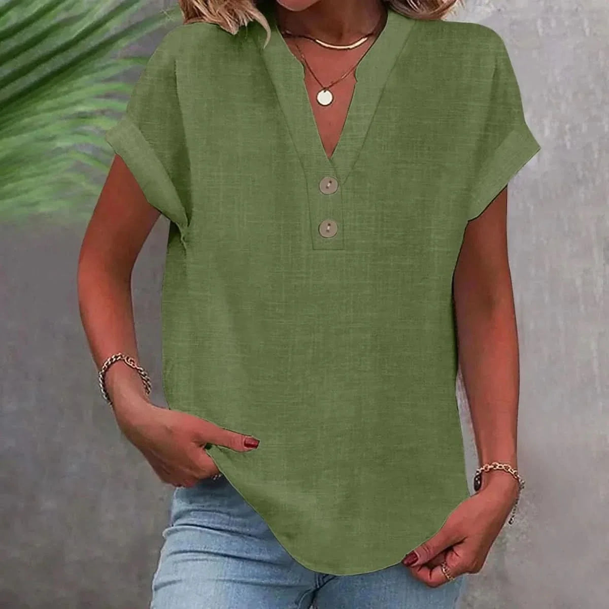 Camisa de linho feminina com decote V e botões corte solto