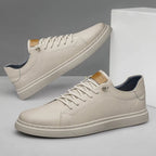 Tênis masculino casual confortável com sola almofadada e design neutro
