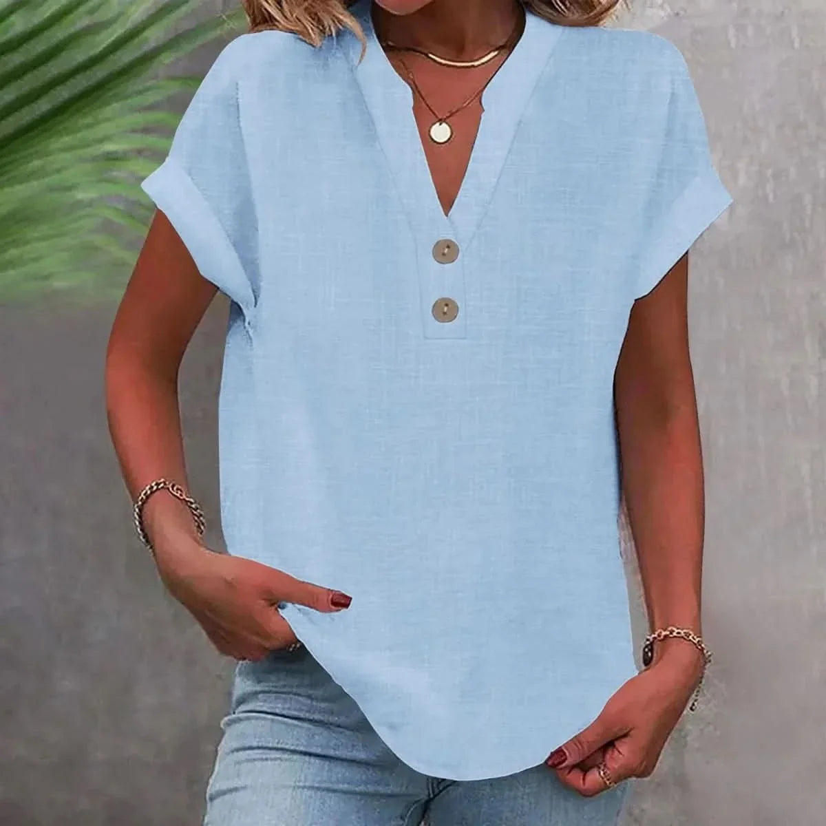 Camisa de linho feminina com decote V e botões corte solto