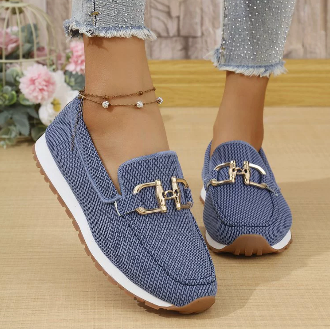 Tênis loafer ortopédico feminino mesh leve com detalhe dourado