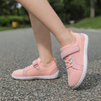 Sapatilhas barefoot infantis bico largo leves e flexíveis com fecho em velcro