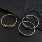 Pulseira aço inoxidável ajustável design prego acabamento polido