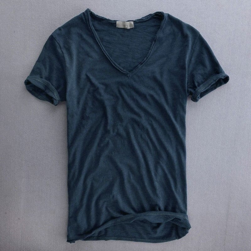 Camiseta masculina algodão decote V slim fit