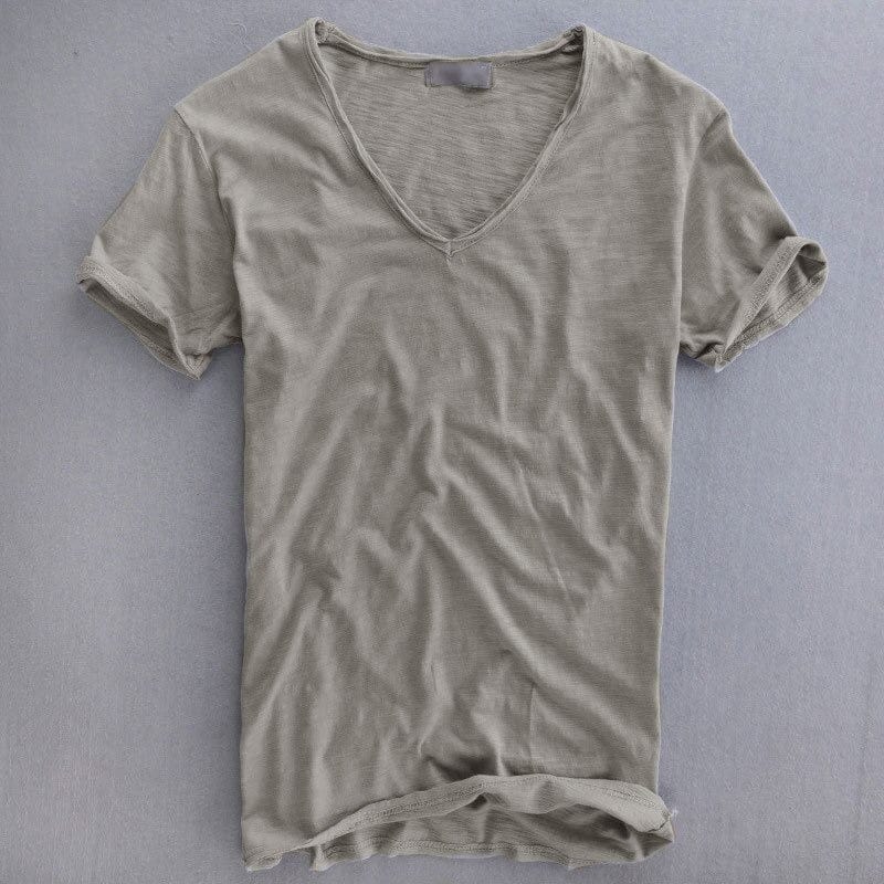Camiseta masculina algodão decote V slim fit