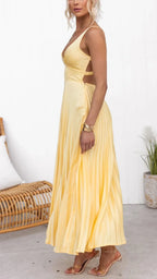 Vestido maxi plissado decote em V feminino amarelo com alças cruzadas ajustáveis