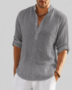 Camisa masculina manga longa com decote aberto e corte largo