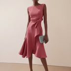 Vestido midi feminino drapeado assimétrico sem mangas silhueta evasê