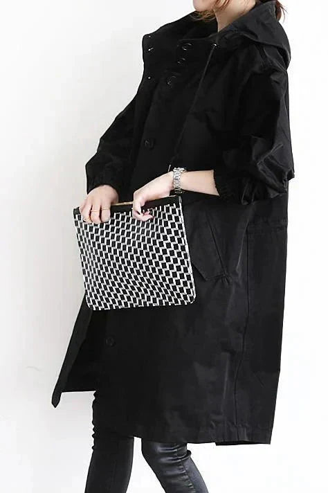 Impermeável feminino com capuz oversize respirável corte urbano
