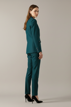Conjunto feminino blazer e calça reta com botão, visual elegante e estruturado