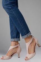 Sandálias ortopédicas femininas bico aberto salto médio slip-on