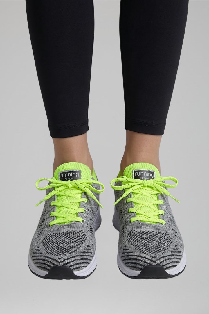 Sapatilhas ortopédicas femininas para caminhada com atacadores e malha respirável