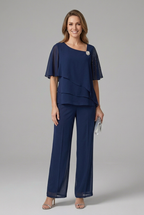 Conjunto feminino blusa em camadas e calça reta azul marinho