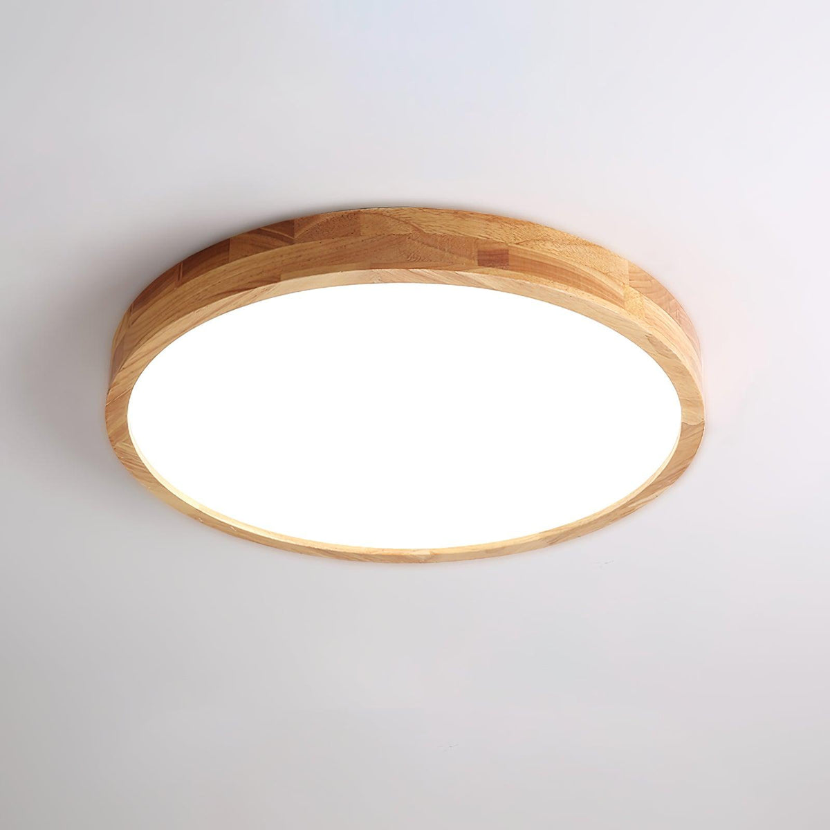 Plafão LED de madeira com difusor acrílico, formato redondo, montagem no teto