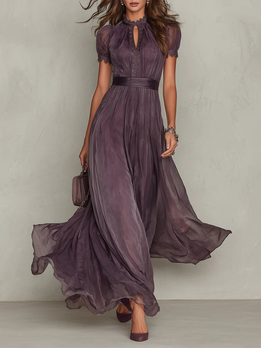 Vestido longo feminino chiffon violeta com decote em gota e detalhes em renda
