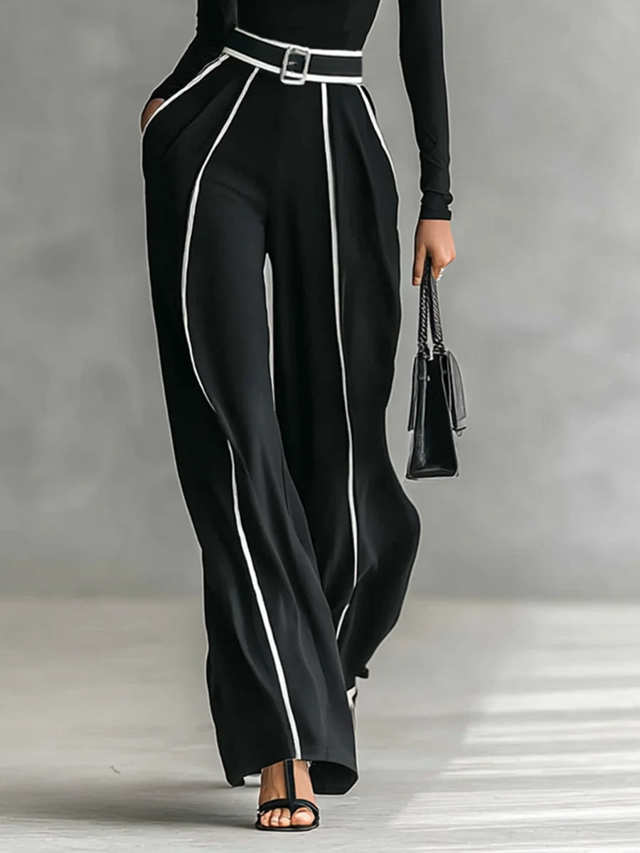 Conjunto feminino duas peças gola alta com calças perna larga em preto
