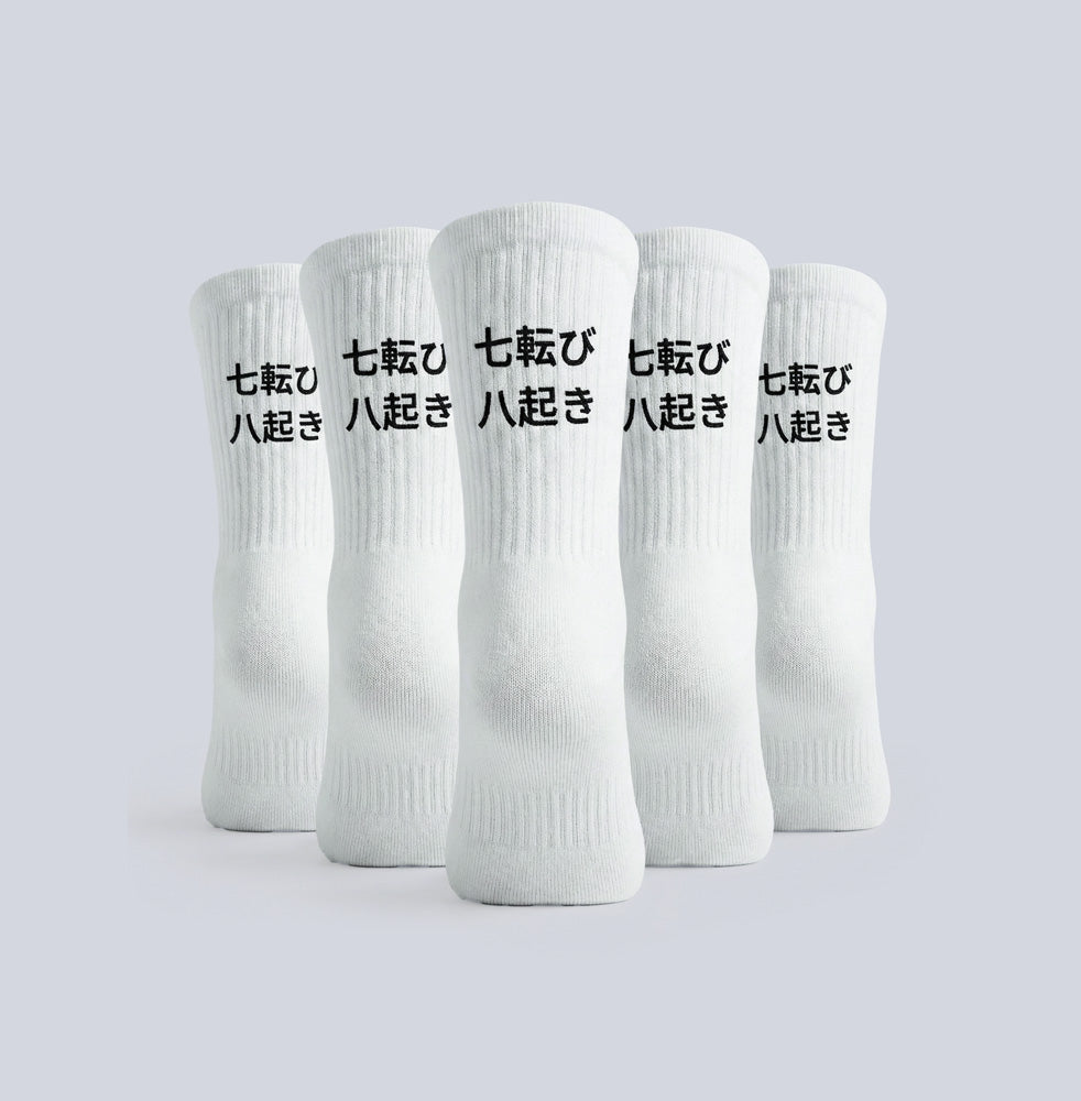 Meias de conforto diário em branco disponíveis em tamanhos S/M e M/L
