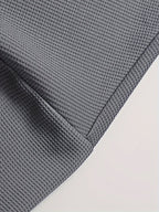 Conjunto masculino de duas peças em tecido waffle, fit relaxado e respirável