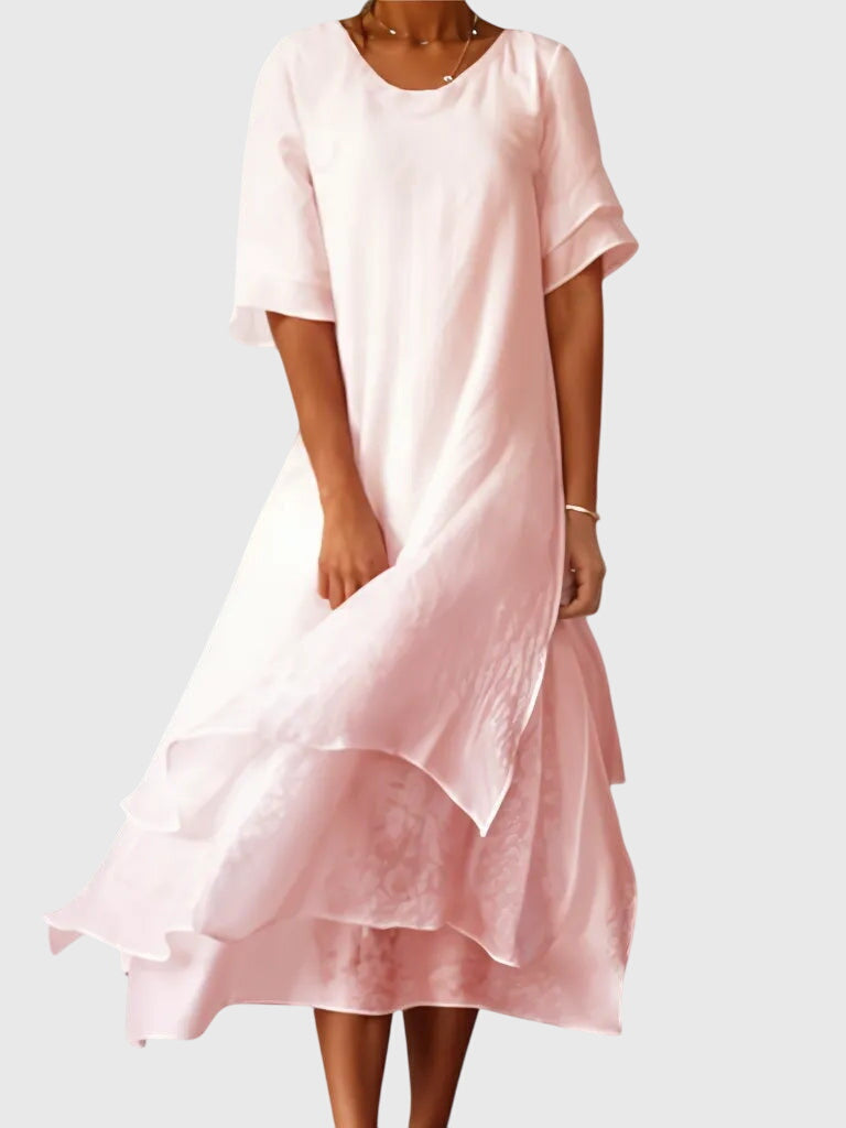 Vestido feminino decote aberto corte fluido elegante