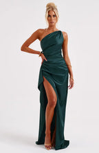 Vestido de cetim noite assimétrico ombro único com fenda lateral
