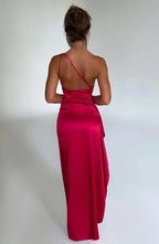Vestido de cetim noite assimétrico ombro único com fenda lateral