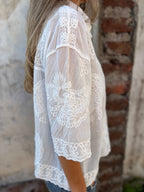 Blusa feminina de renda bordada branca elegante e respirável