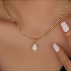 Colar pingente opala natural 18K em forma de gota, ouro minimalista elegante