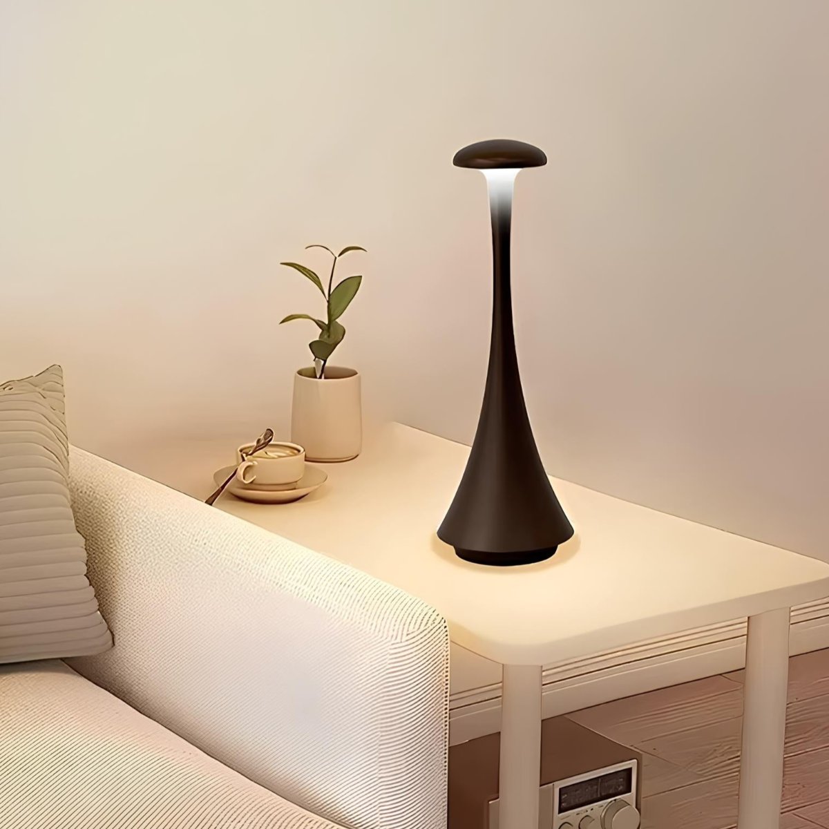 Candeeiro de mesa recarregável com toque sensitivo e luz regulável em alumínio